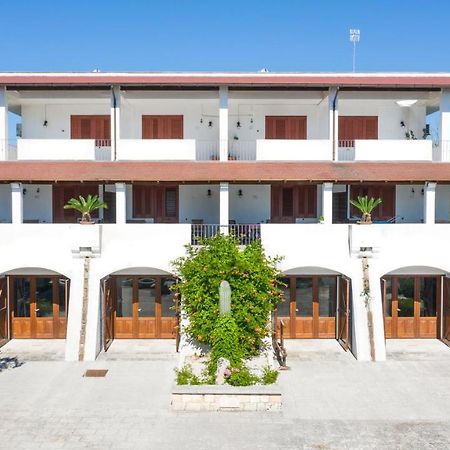Complesso Delle Antiche Rotte Aparthotel Andrano Bagian luar foto