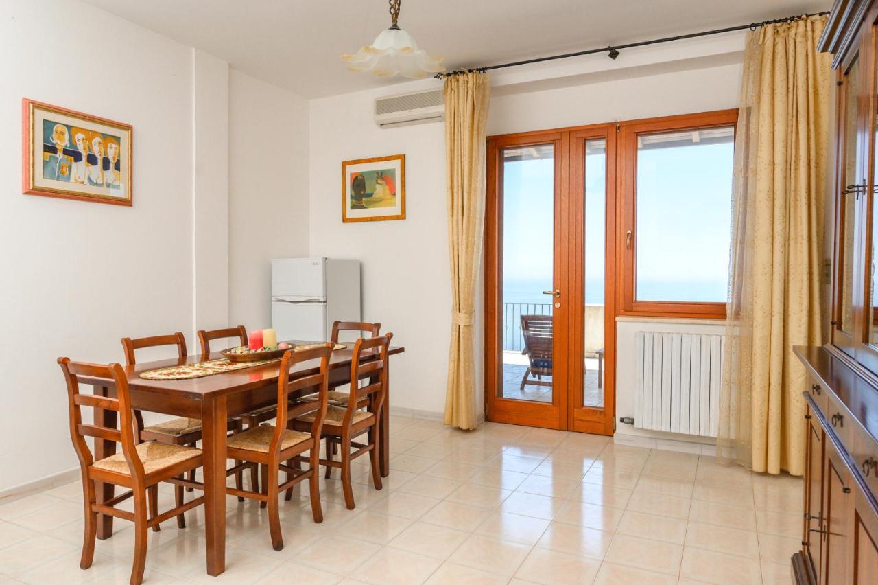 Complesso Delle Antiche Rotte Aparthotel Andrano Bagian luar foto