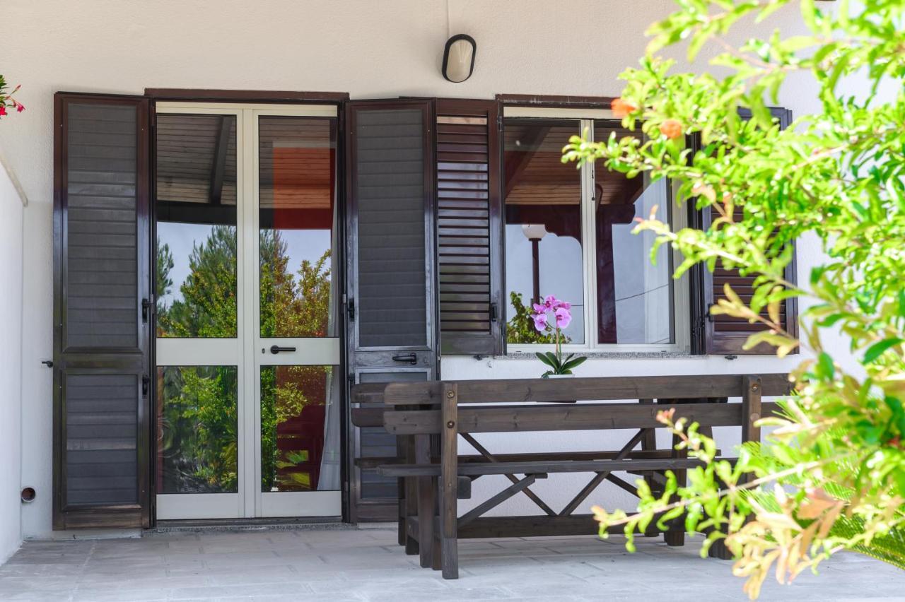 Complesso Delle Antiche Rotte Aparthotel Andrano Bagian luar foto